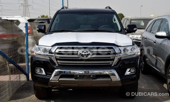 Acheter Import Voiture Toyota Land Cruiser Noir à Import - Dubai, Namibie Acheter Import Voiture Toyota Land Cruiser Noir à Import - Dubai, Namibie