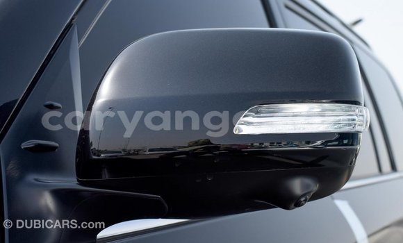 Acheter Import Voiture Toyota Land Cruiser Noir à Import - Dubai, Namibie Acheter Import Voiture Toyota Land Cruiser Noir à Import - Dubai, Namibie