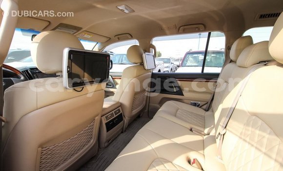 Buy Import Toyota Land Cruiser White Car in Import - Dubai in Namibia Buy Import Toyota Land Cruiser White Car in Import - Dubai in Namibia