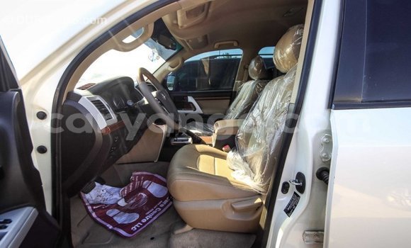 Buy Import Toyota Land Cruiser White Car in Import - Dubai in Namibia Buy Import Toyota Land Cruiser White Car in Import - Dubai in Namibia
