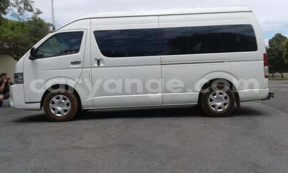 Buy Used Toyota Hi Ace White Car in Katima Mulilo in Caprivi Buy Used Toyota Hi Ace White Car in Katima Mulilo in Caprivi