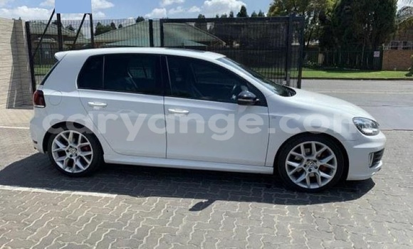 Acheter Occasion Voiture Volkswagen Golf GTI Blanc à Windhoek, Namibie Acheter Occasion Voiture Volkswagen Golf GTI Blanc à Windhoek, Namibie
