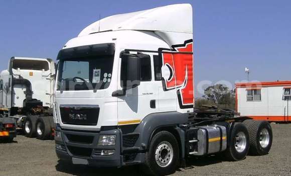 Buy Used Man M2000 White Truck in Windhoek in Namibia