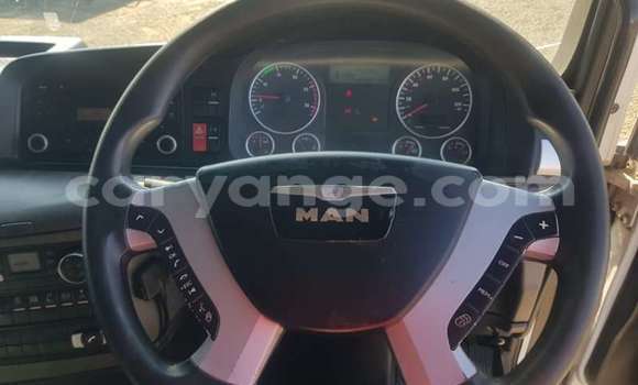 Buy Used Man M2000 White Truck in Windhoek in Namibia Buy Used Man M2000 White Truck in Windhoek in Namibia