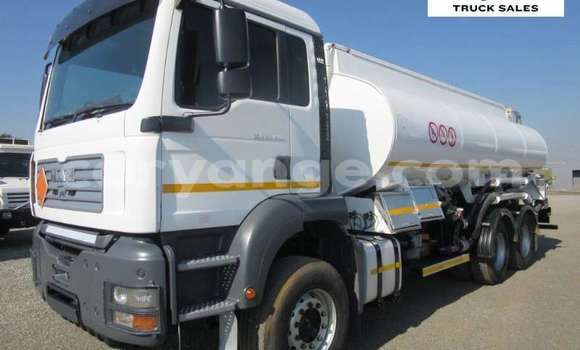 Buy Used Man M2000 White Truck in Windhoek in Namibia