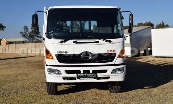 Buy Used Hino 300 Series White Truck in Windhoek in Namibia Buy Used Hino 300 Series White Truck in Windhoek in Namibia