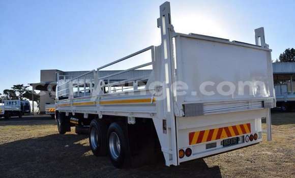 Buy Used Hino 300 Series White Truck in Windhoek in Namibia Buy Used Hino 300 Series White Truck in Windhoek in Namibia