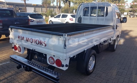 Buy Used Kia K3 White Car in Gobabis in Omaheke Buy Used Kia K3 White Car in Gobabis in Omaheke