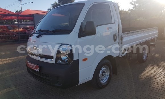 Buy Used Kia K3 White Car in Gobabis in Omaheke Buy Used Kia K3 White Car in Gobabis in Omaheke