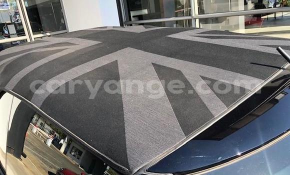 Buy Used Mini Cooper Blue Car in Gobabis in Omaheke Buy Used Mini Cooper Blue Car in Gobabis in Omaheke