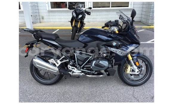 Buy Used Suzuki GSX-S Black Bike in Walvis Bay in Namibia Buy Used Suzuki GSX-S Black Bike in Walvis Bay in Namibia