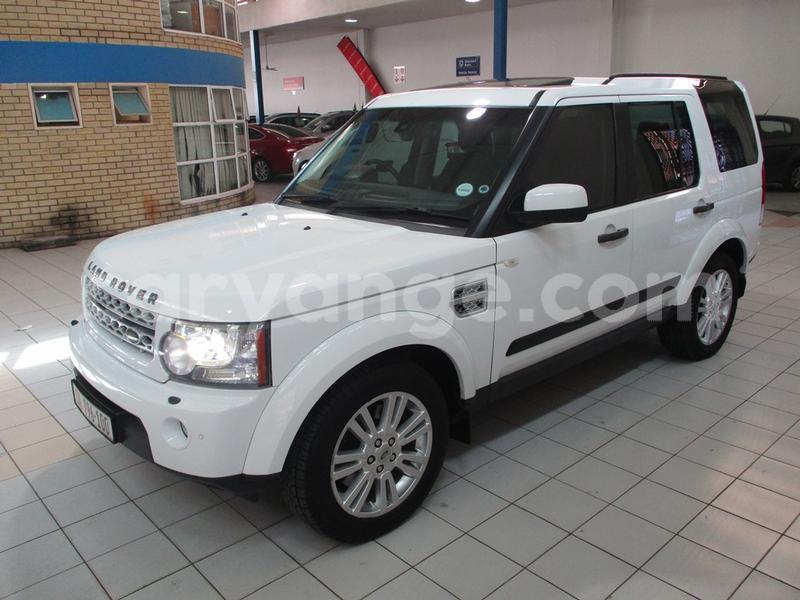 Big with watermark land rover discovery namibia windhoek 9039