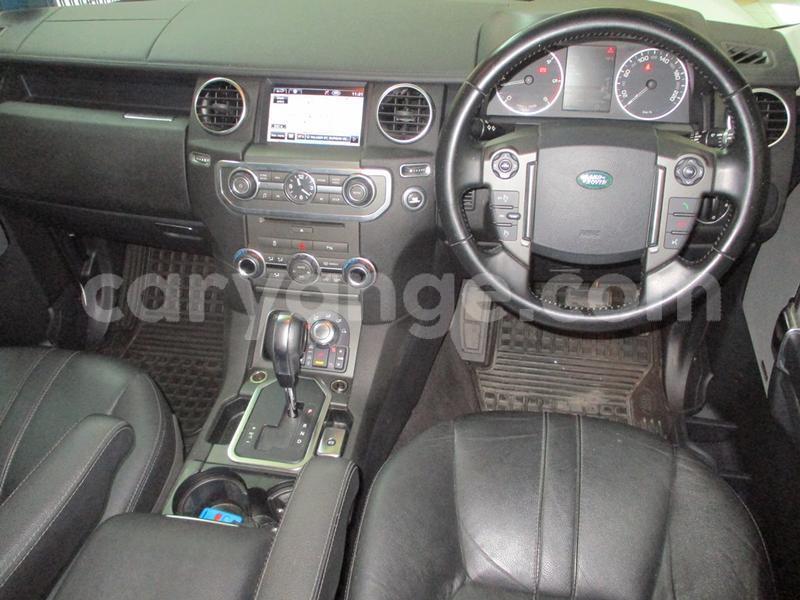 Big with watermark land rover discovery namibia windhoek 9039