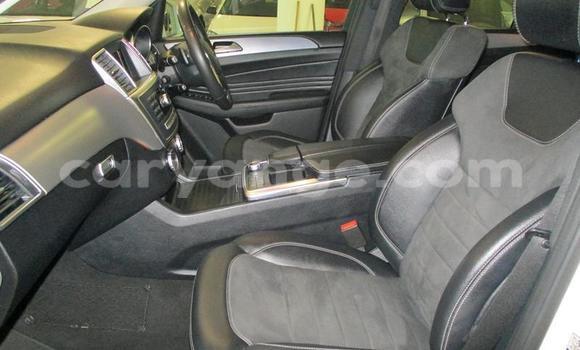 Buy Used Mercedes-Benz ML–Class White Car in Windhoek in Namibia Buy Used Mercedes-Benz ML–Class White Car in Windhoek in Namibia