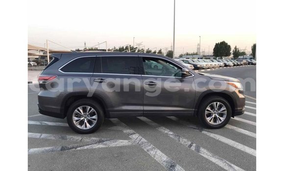 Acheter Import Voiture Toyota Highlander Autre à Import - Dubai, Namibie Acheter Import Voiture Toyota Highlander Autre à Import - Dubai, Namibie