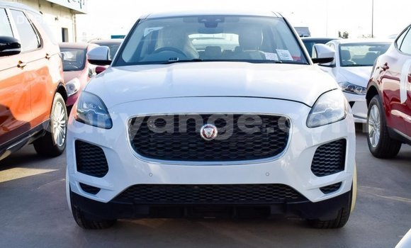 Acheter Import Voiture Jaguar E-Pace Blanc à Import - Dubai, Namibie Acheter Import Voiture Jaguar E-Pace Blanc à Import - Dubai, Namibie