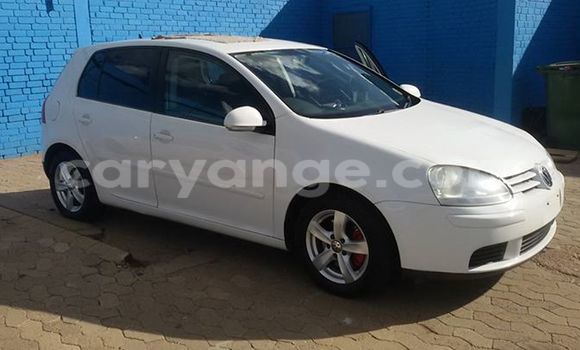 Buy Used Volkswagen Golf White Car in Windhoek in Namibia Buy Used Volkswagen Golf White Car in Windhoek in Namibia