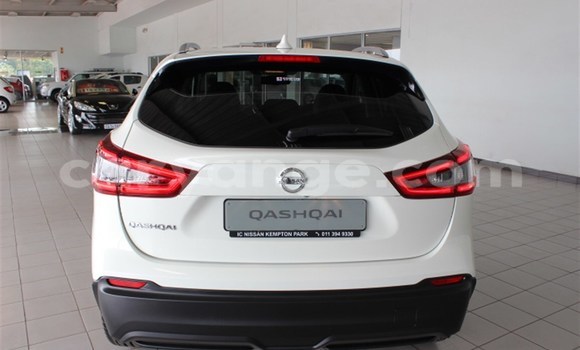 Buy Used Nissan Qashqai White Car in Karasburg in Karas Buy Used Nissan Qashqai White Car in Karasburg in Karas
