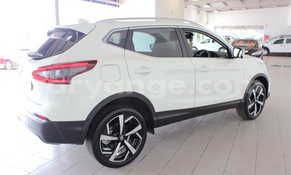 Buy Used Nissan Qashqai White Car in Karasburg in Karas Buy Used Nissan Qashqai White Car in Karasburg in Karas