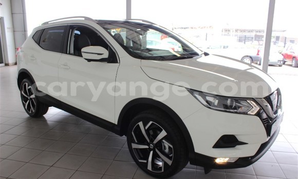 Buy Used Nissan Qashqai White Car in Karasburg in Karas Buy Used Nissan Qashqai White Car in Karasburg in Karas