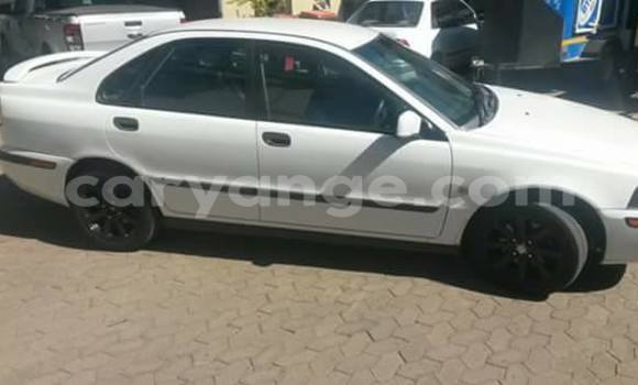Acheter Occasion Voiture Volvo S40 Blanc à Windhoek, Namibie