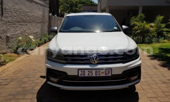 Buy Used Volkswagen Tiguan White Car in Gobabis in Omaheke Buy Used Volkswagen Tiguan White Car in Gobabis in Omaheke