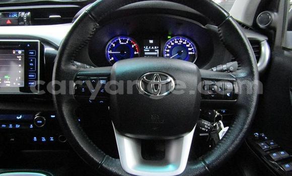 Acheter Occasion Voiture Toyota Hilux Blanc à Windhoek, Namibie Acheter Occasion Voiture Toyota Hilux Blanc à Windhoek, Namibie