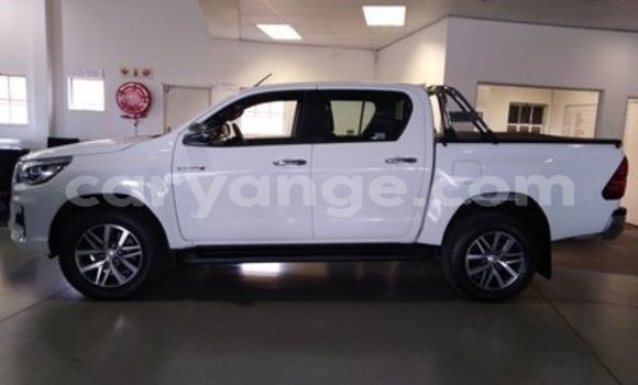 Acheter Occasion Voiture Toyota Hilux Blanc à Khorixas, Kunene Acheter Occasion Voiture Toyota Hilux Blanc à Khorixas, Kunene