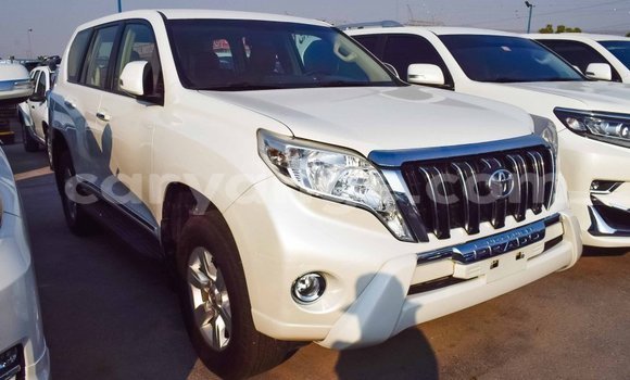Acheter Import Voiture Toyota Prado Blanc à Import - Dubai, Namibie Acheter Import Voiture Toyota Prado Blanc à Import - Dubai, Namibie