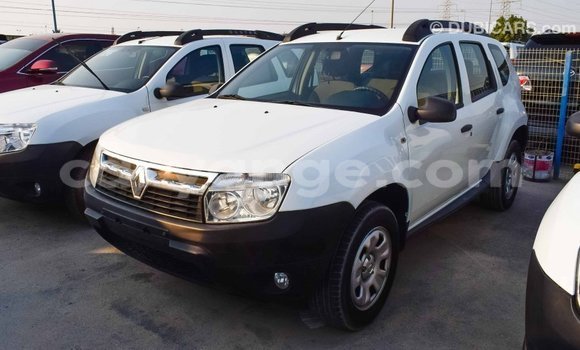 Acheter Import Voiture Renault Duster Blanc à Import - Dubai, Namibie Acheter Import Voiture Renault Duster Blanc à Import - Dubai, Namibie