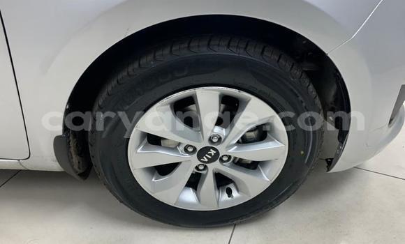 Acheter Occasion Voiture Kia Rio Gris à Windhoek, Namibie Acheter Occasion Voiture Kia Rio Gris à Windhoek, Namibie