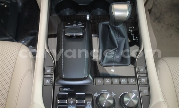 Buy Used Lexus LX 570 Silver Car in Karasburg in Karas Buy Used Lexus LX 570 Silver Car in Karasburg in Karas