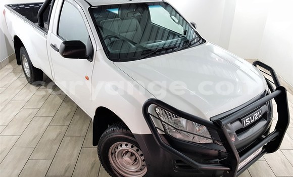 Buy Used Isuzu KB White Car in Karasburg in Karas Buy Used Isuzu KB White Car in Karasburg in Karas