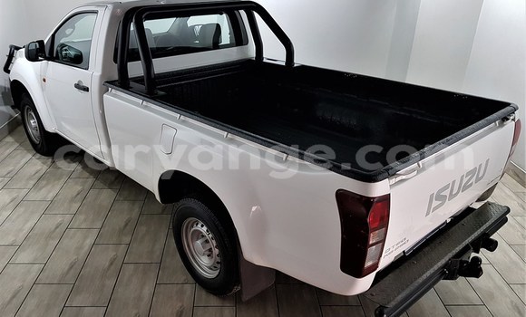 Buy Used Isuzu KB White Car in Karasburg in Karas Buy Used Isuzu KB White Car in Karasburg in Karas