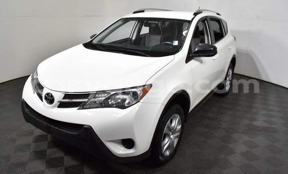Buy Used Toyota RAV4 White Car in Arandis in Kunene Buy Used Toyota RAV4 White Car in Arandis in Kunene