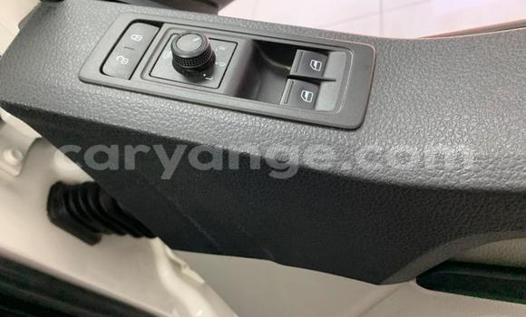 Acheter Occasion Voiture Volkswagen Caravelle Blanc à Maltahohe, Hardap Acheter Occasion Voiture Volkswagen Caravelle Blanc à Maltahohe, Hardap