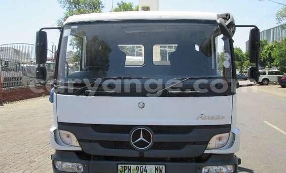 Buy Used Mercedes‒Benz 1317 White Truck in Windhoek in Namibia Buy Used Mercedes‒Benz 1317 White Truck in Windhoek in Namibia
