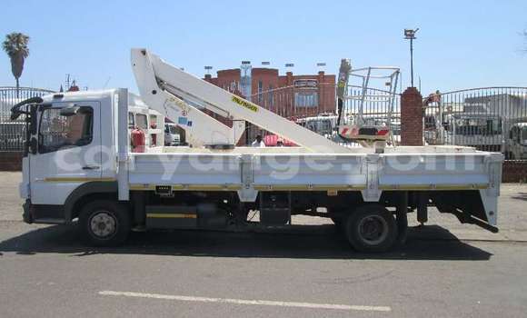 Buy Used Mercedes‒Benz 1317 White Truck in Windhoek in Namibia Buy Used Mercedes‒Benz 1317 White Truck in Windhoek in Namibia