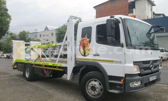 Buy Used Mercedes‒Benz 1317 White Truck in Windhoek in Namibia Buy Used Mercedes‒Benz 1317 White Truck in Windhoek in Namibia