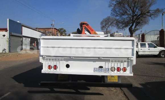 Buy Used Isuzu FTR 850 White Truck in Windhoek in Namibia Buy Used Isuzu FTR 850 White Truck in Windhoek in Namibia