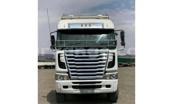 Buy Used Freightliner 90 Cum 500 White Truck in Henties Bay in Erongo Buy Used Freightliner 90 Cum 500 White Truck in Henties Bay in Erongo