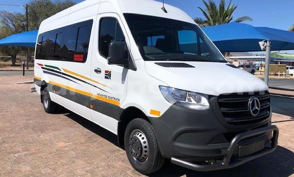 Acheter Occasion Voiture Mercedes-Benz C–Class Blanc à Windhoek, Namibie Acheter Occasion Voiture Mercedes-Benz C–Class Blanc à Windhoek, Namibie