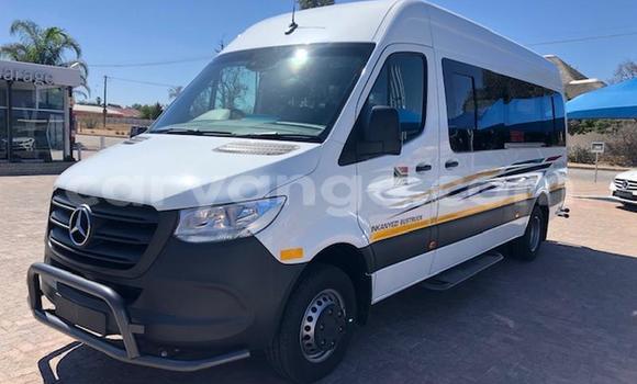 Acheter Occasion Voiture Mercedes-Benz C–Class Blanc à Windhoek, Namibie Acheter Occasion Voiture Mercedes-Benz C–Class Blanc à Windhoek, Namibie