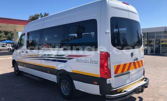 Acheter Occasion Voiture Mercedes-Benz C–Class Blanc à Windhoek, Namibie Acheter Occasion Voiture Mercedes-Benz C–Class Blanc à Windhoek, Namibie