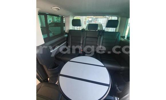 Acheter Occasion Voiture Volkswagen Caravelle Beige à Windhoek, Namibie Acheter Occasion Voiture Volkswagen Caravelle Beige à Windhoek, Namibie