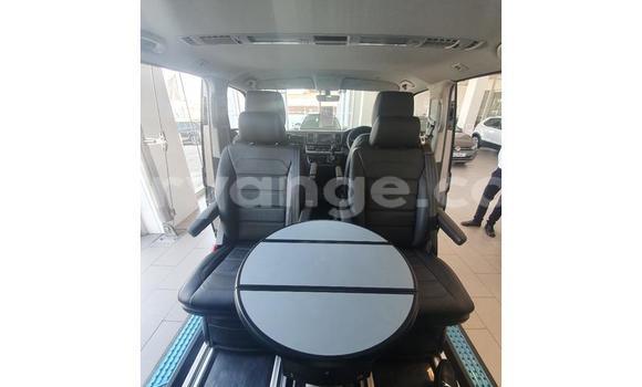 Acheter Occasion Voiture Volkswagen Caravelle Beige à Windhoek, Namibie Acheter Occasion Voiture Volkswagen Caravelle Beige à Windhoek, Namibie