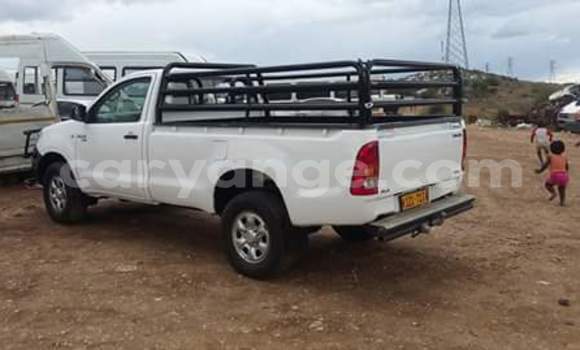 Buy Used Toyota Hilux White Car in Windhoek in Namibia Buy Used Toyota Hilux White Car in Windhoek in Namibia