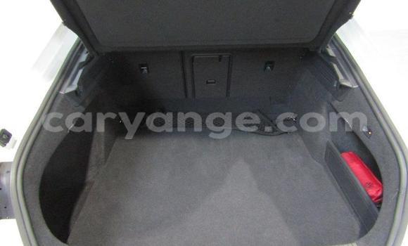 Acheter Occasion Voiture Volkswagen Arteon Blanc à Windhoek, Namibie Acheter Occasion Voiture Volkswagen Arteon Blanc à Windhoek, Namibie