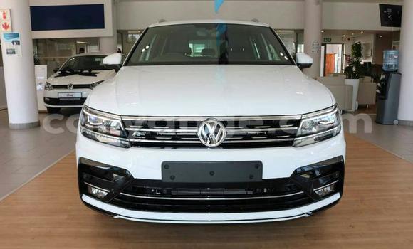 Acheter Occasion Voiture Volkswagen Tiguan Blanc à Windhoek, Namibie Acheter Occasion Voiture Volkswagen Tiguan Blanc à Windhoek, Namibie