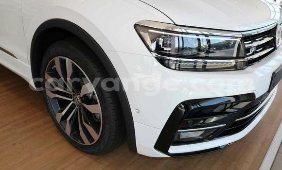 Acheter Occasion Voiture Volkswagen Tiguan Blanc à Windhoek, Namibie Acheter Occasion Voiture Volkswagen Tiguan Blanc à Windhoek, Namibie